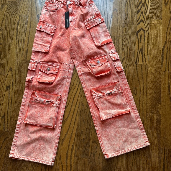 NWT FASHION NOVA Pink Acid Wash High Rise Cargo Jeans Sz 0P - Picture 2 of 4